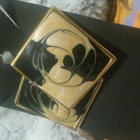 Vintage 80's square costume black white and gold earrings - Picture 2 of 3